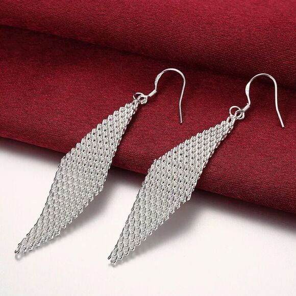 The Disco Queen Mesh Tibetan Silver trapezoid drop earring. - Picture 4 of 4